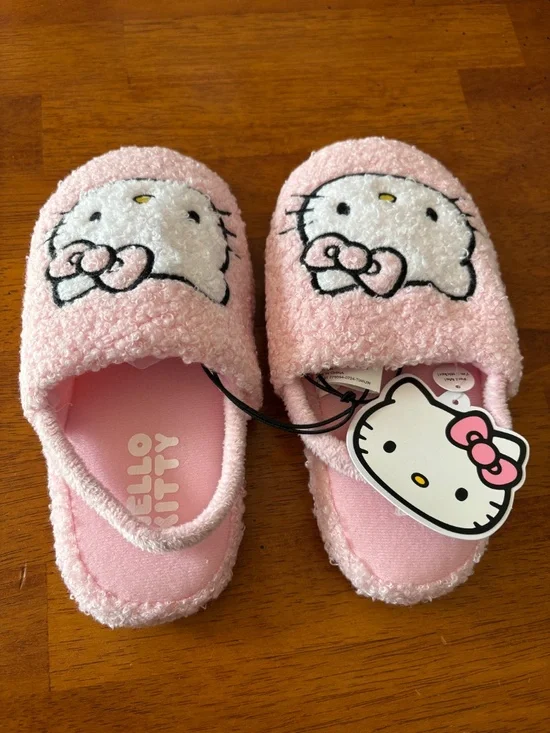 Hello Kitty Scuff Slippers Slip On Elasticized Back Strap Size 11/12 - Picture 2 of 4